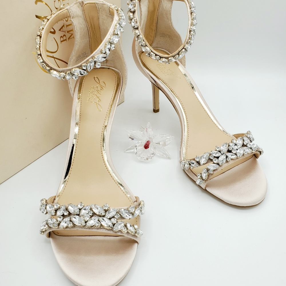 Back in stock! Badgley Mischka Jewel Caroline NIB